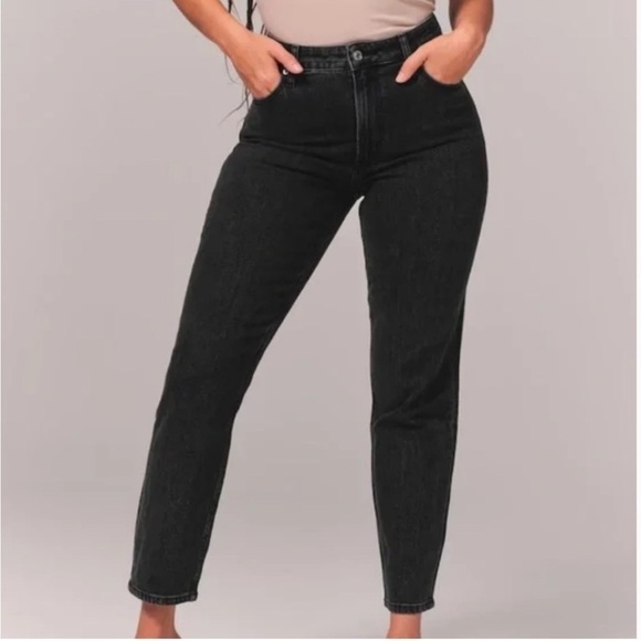 Abercrombie & Fitch Curve Love High Rise Mom Jean - Picture 3 of 9